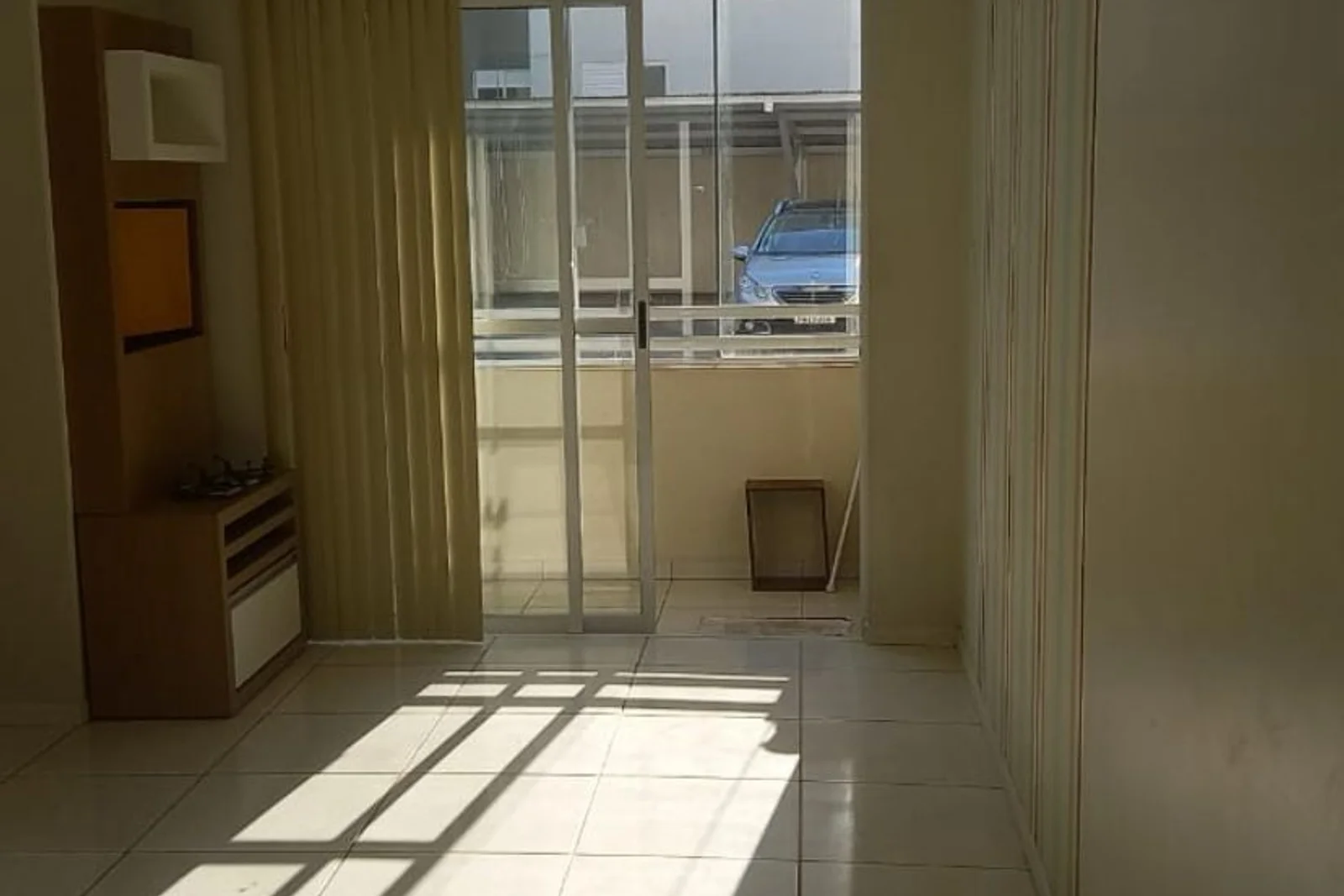 APARTAMENTO SEMI-MOBILIADO URUSSANGUINHA ARARANGUA — foto 1